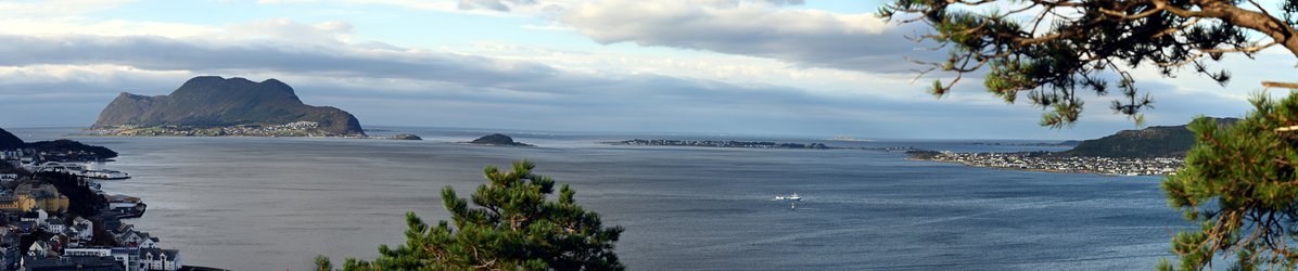 Vista direzione Godøya (ovest-nord-ovest)